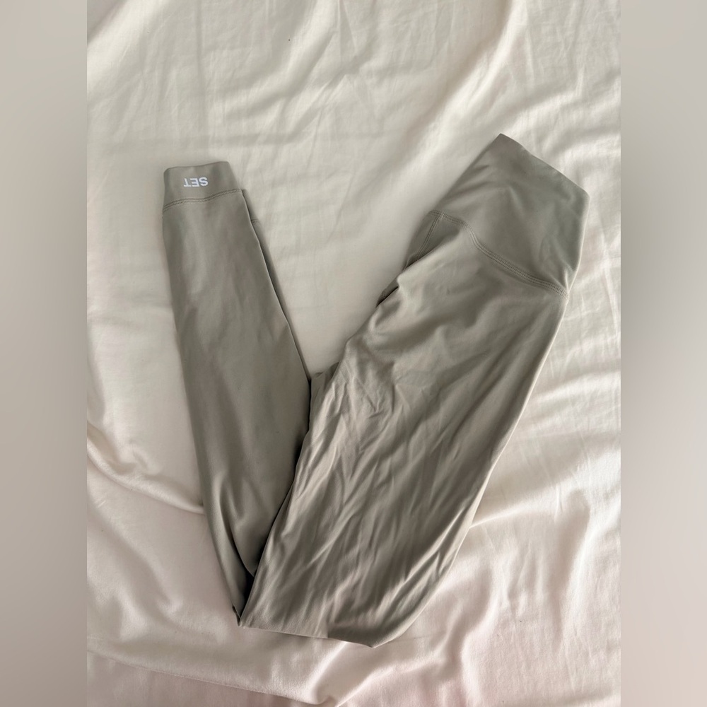 Set active sports body taupe leggings small